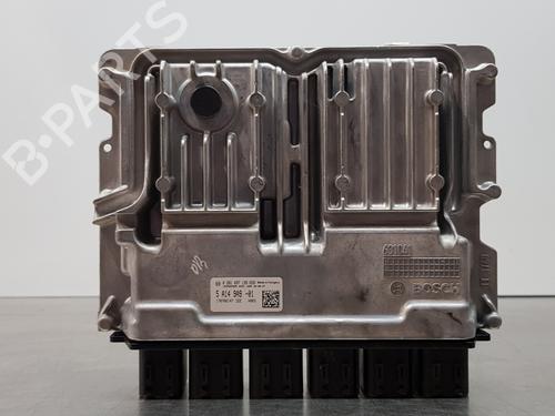 Used Engine control unit (ECU) BMW 1 (F40) 116 d (116 hp) 17957024