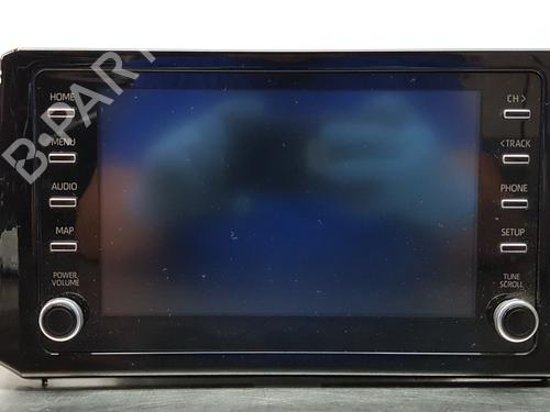 Used Display monitor TOYOTA COROLLA Hatchback (_E21_, _EA1_, _EH1_) 1.8 Hybrid (ZWE211) (98 hp) 19680377