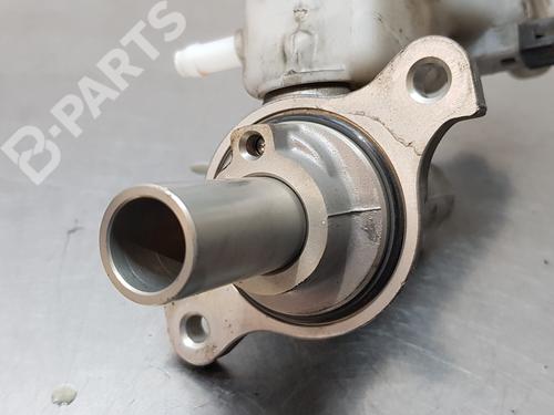 Brake master cylinder KIA CARENS IV 1.7 CRDi | BP10907462M77 