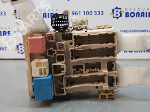 Used Fuse box TOYOTA VERSO (_R2_) 2.0 D-4D (AUR20_, AUR20R) (124 hp) 7590278