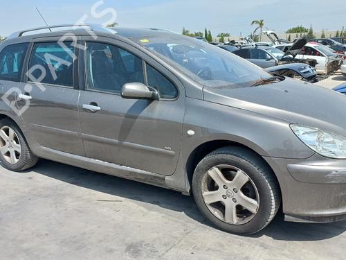 Rear parcel shelf PEUGEOT 307 SW (3H) 2.0 HDi 135 | BP13689949C85 