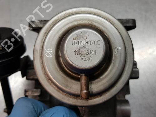 Spjældhus VW TOUAREG (7LA, 7L6, 7L7)  | BP30878692M82 