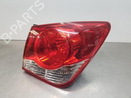 Used Right taillight CHEVROLET CRUZE (J300) [2009-2025]  29118256