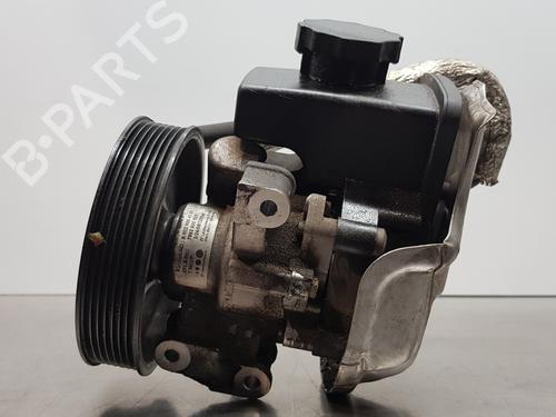 Used Steering pump MERCEDES-BENZ C-CLASS (W203) C 180 Kompressor (203.046) (143 hp) 30878890