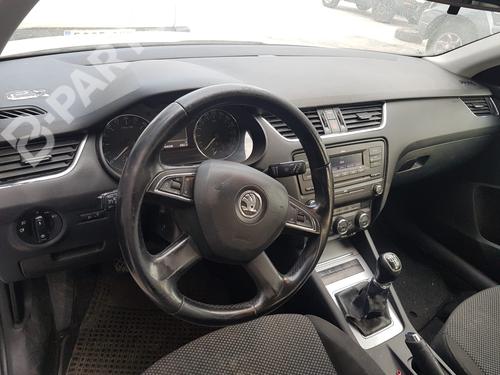 Fuse box SKODA OCTAVIA III (5E3, NL3, NR3) 1.6 TDI | BP12989019E1 