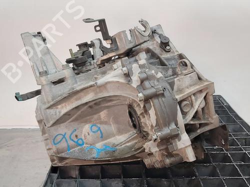 Gearbox KIA CARENS IV 1.7 CRDi | BP15984555M3 