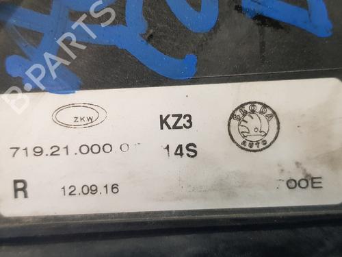 Right front fog light SKODA OCTAVIA III Combi (5E5, 5E6) | BP30878705C31