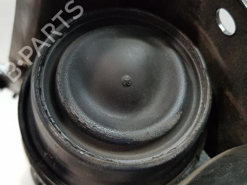 Used Engine mount TOYOTA COROLLA Hatchback (_E21_, _EA1_, _EH1_) 1.8 Hybrid (ZWE211) (98 hp) 19704083