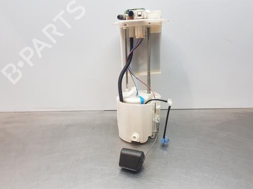 Used Fuel pump TOYOTA YARIS (_P13_) 1.5 Hybrid (NHP130_) (101 hp) 28023870