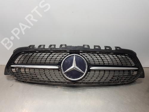 Used Grille MERCEDES-BENZ A-CLASS (W177) A 200 d (177.012) (150 hp) 29568492