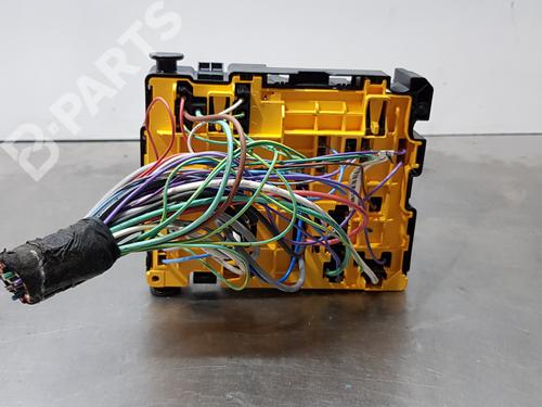Fuse box CITROËN C4 CACTUS | BP10404241E1