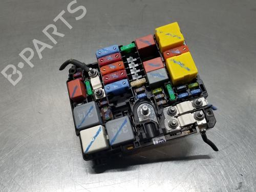 Used Fuse box DS DS 7 Crossback (J4_, JR_, JC_) 1.5 BlueHDi 130 (JCYHZJ, JCYHZR) (130 hp) 30880136