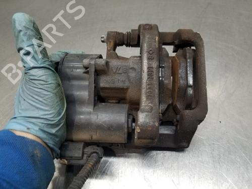 Used Right rear brake caliper DS DS 7 Crossback (J4_, JR_, JC_) 1.5 BlueHDi 130 (JCYHZJ, JCYHZR) (130 hp) 30880042