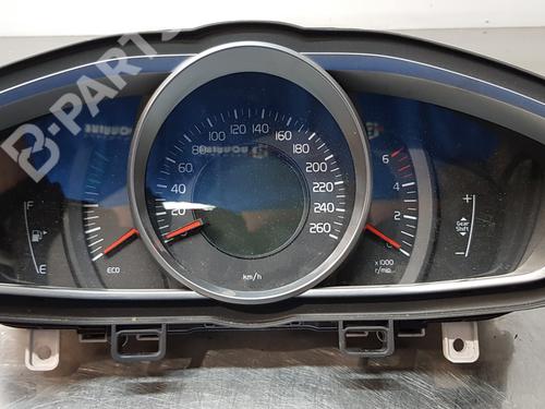 Used Instrument cluster VOLVO V40 Hatchback (525) [2012-2019]  7917470