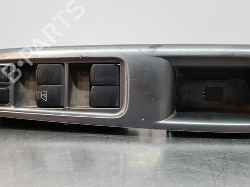 Venstre fortil elrude kontakt SUBARU IMPREZA Hatchback (GR, GH, G3) [2007-2014]  30878808