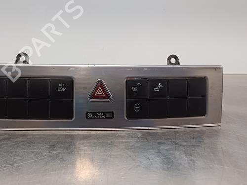 Used Warning switch MERCEDES-BENZ C-CLASS (W203) C 180 Kompressor (203.046) (143 hp) 30878988