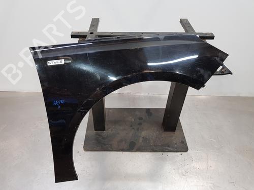 Used Right front fenders PEUGEOT 308 II (LB_, LP_, LW_, LH_, L3_) [2013-2021]  29248427
