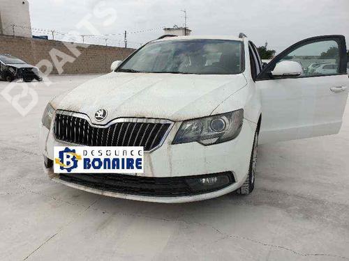 Front left lock SKODA SUPERB II Estate (3T5) | BP8644663C98