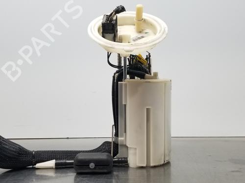 Used Fuel pump BMW 6 Convertible (E64) 645 Ci (333 hp) 22687522