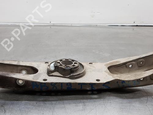 Left rear suspension arm INFINITI QX30 2.2 D AWD (170 hp) 13710918