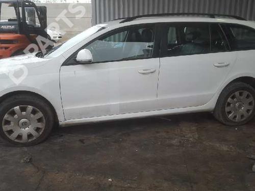 Engine control unit (ECU) SKODA SUPERB II Estate (3T5)  | BP8215559M57 