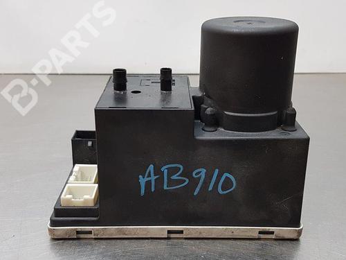 Used Comfort control module Comfort control module AUDI A3 (8L1) 1.6 (102 hp) 11132370 11132370
