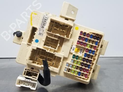 Used Fuse box HYUNDAI TUCSON (TL, TLE) 1.7 CRDi (116 hp) 22651016
