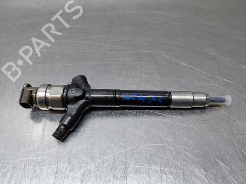 Inyector TOYOTA AURIS (_E15_) 2.0 D-4D (ADE150_, ADE150R) (126 hp) 31591653