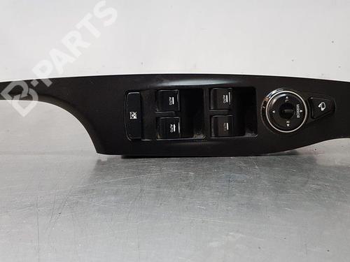 Used Left front window switch Left front window switch HYUNDAI i40 I (VF) 1.7 CRDi (116 hp) 10403912 10403912
