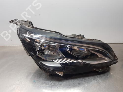 Used Right headlight PEUGEOT 3008 II SUV (MC_, MR_, MJ_, M4_) [2016-2025]  29878681