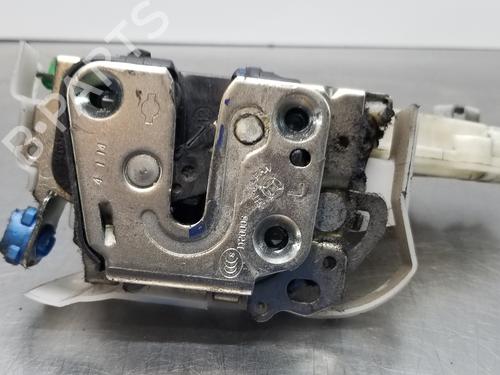 Front left lock NISSAN NT400 CABSTAR (F24M) | BP30879693C98