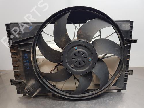 Used Radiator fan MERCEDES-BENZ C-CLASS (W203) [2000-2007]  30514900