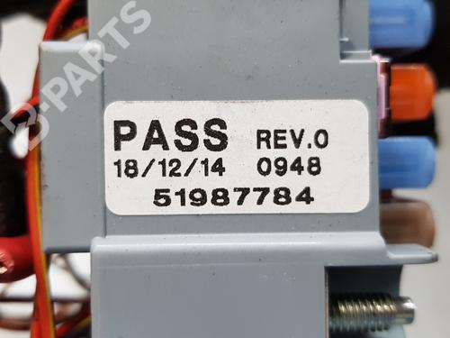 Fuse box FIAT 500X (334_) 1.6 D Multijet (334AXA1B, 334AXA11) | BP9721194E1 