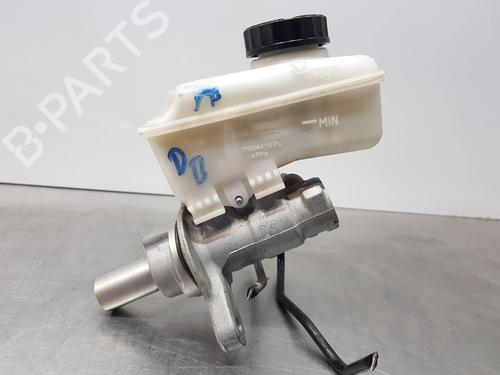 Used Brake master cylinder BMW X2 (F39) sDrive 20 d (190 hp) 30880501