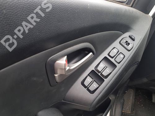 Engine control unit (ECU) HYUNDAI ix35 (LM, EL, ELH)  | BP8818213M57 