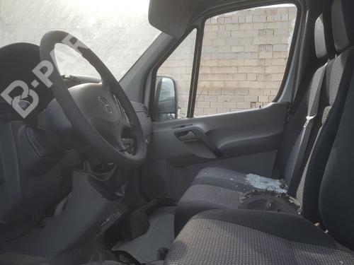 Left front steering knuckle MERCEDES-BENZ SPRINTER 3-t Van (B903) 311 CDI (903.661, 903.662, 903.663) | BP7591725M25 