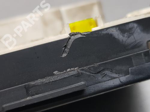 Fuse box RENAULT SCÉNIC II (JM0/1_) | BP12121886E1