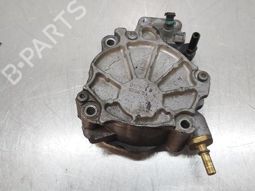 Used Vacuum pump MITSUBISHI OUTLANDER II (CW_W) 2.2 DI-D 4WD (156 hp) 15611062