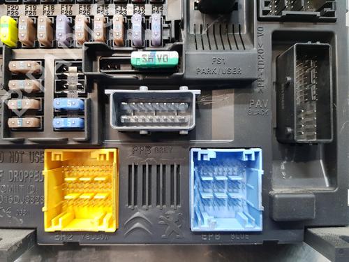 Fuse box CITROËN C4 Grand Picasso II (DA_, DE_) 2.0 BlueHDi 150 | BP24646858E1 