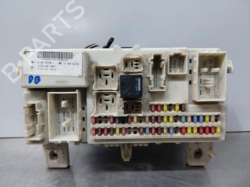 Used Fuse box FORD FOCUS II (DA_, HCP, DP) [2004-2013]  31013142