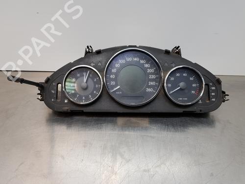 Used Instrument cluster MERCEDES-BENZ CLS (C219) CLS 500 (219.375) (306 hp) 26708522