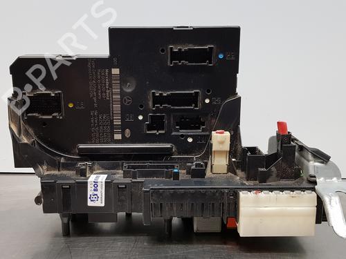 Used Fuse box MERCEDES-BENZ CLS (C218) CLS 350 CDI / d (218.323) (265 hp) 18269702