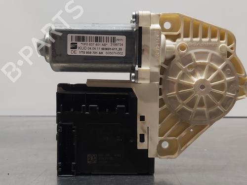 Used Left front window motor SEAT LEON (1P1) 1.2 TSI (105 hp) 16925568