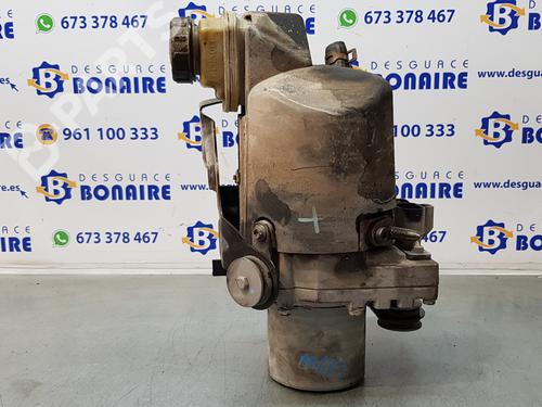 Used Steering pump RENAULT LAGUNA III Grandtour (KT0/1) [2007-2015]  7593861
