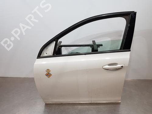 Used Left front door PEUGEOT 308 SW II (LC_, LJ_, LR_, LX_, L4_) [2014-2021]  26141448