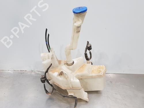 Used Windscreen washer tank TOYOTA COROLLA Estate (_E21_) 1.8 Hybrid (ZWE211W) (122 hp) 30514909
