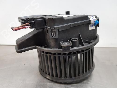 Używane Silniczek dmuchawy nagrzewnicy AUDI A4 B9 (8W2, 8WC) [2015-2025]  30880393