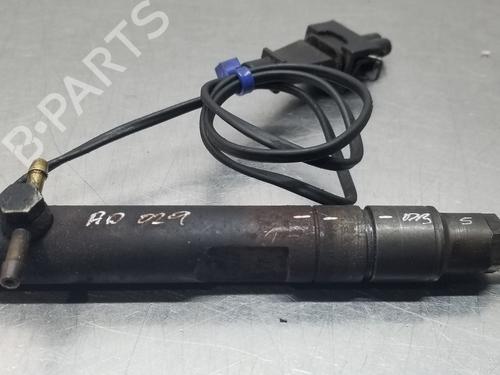 Wtryskiwacz VW LT 28-35 II Bus (2DB, 2DE, 2DK)  074130202A