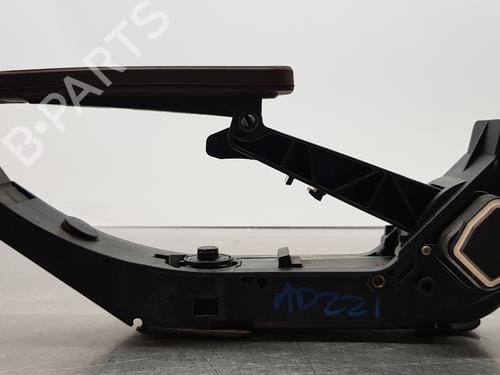 Used Pedal MERCEDES-BENZ S-CLASS (W220) S 400 CDI (220.028, 220.128) (250 hp) 19398783