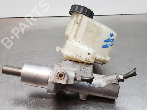 Used Brake master cylinder MERCEDES-BENZ CLS (C218) CLS 350 CDI / d (218.323) (265 hp) 18269670